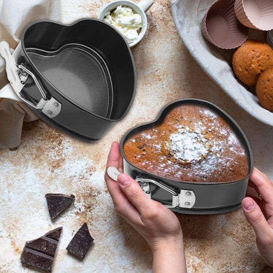 Le moule à charnière - cœur a un système de verrouillage intelligent et offre une étanchéité totale et une libération aisée.