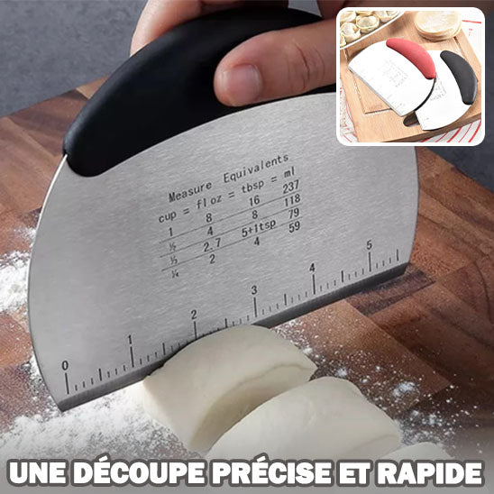 Notre coupe pâte gradué facilite la manipulation de vos pâtes.